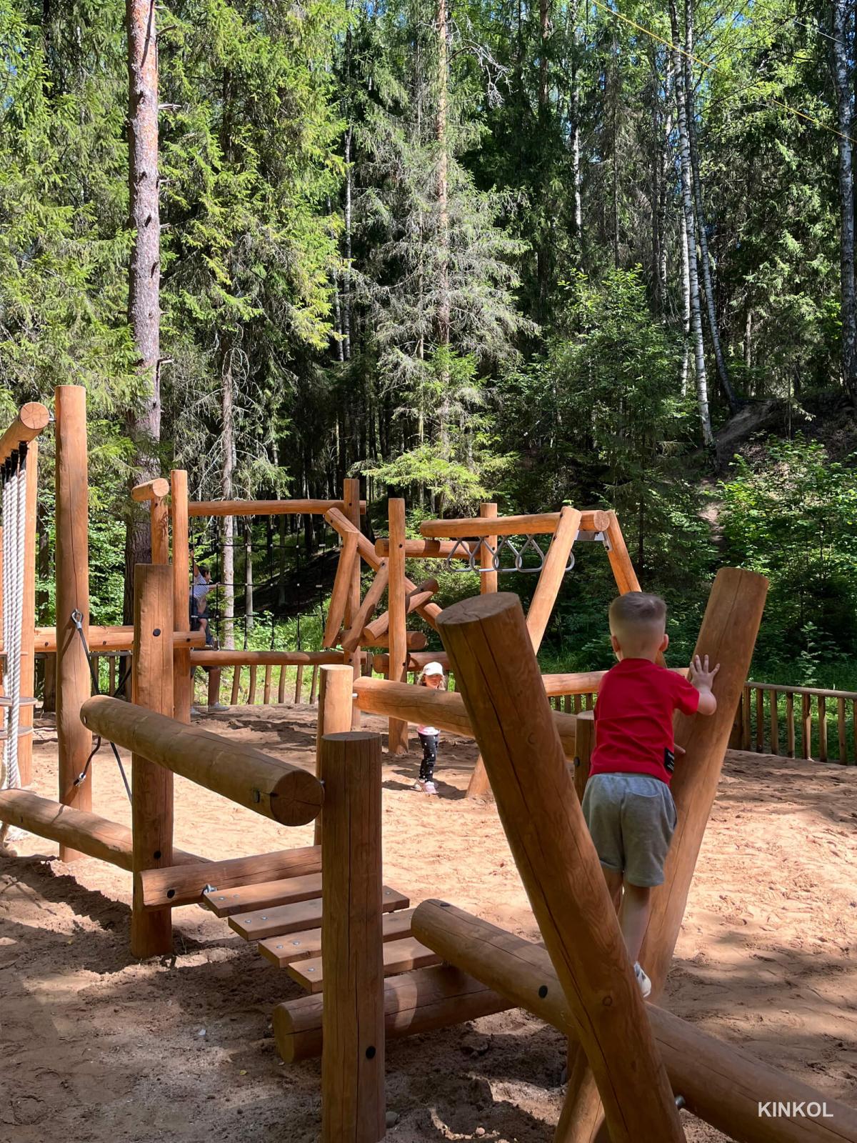 Детский городок в экопарке «Иволга» в Плёсе