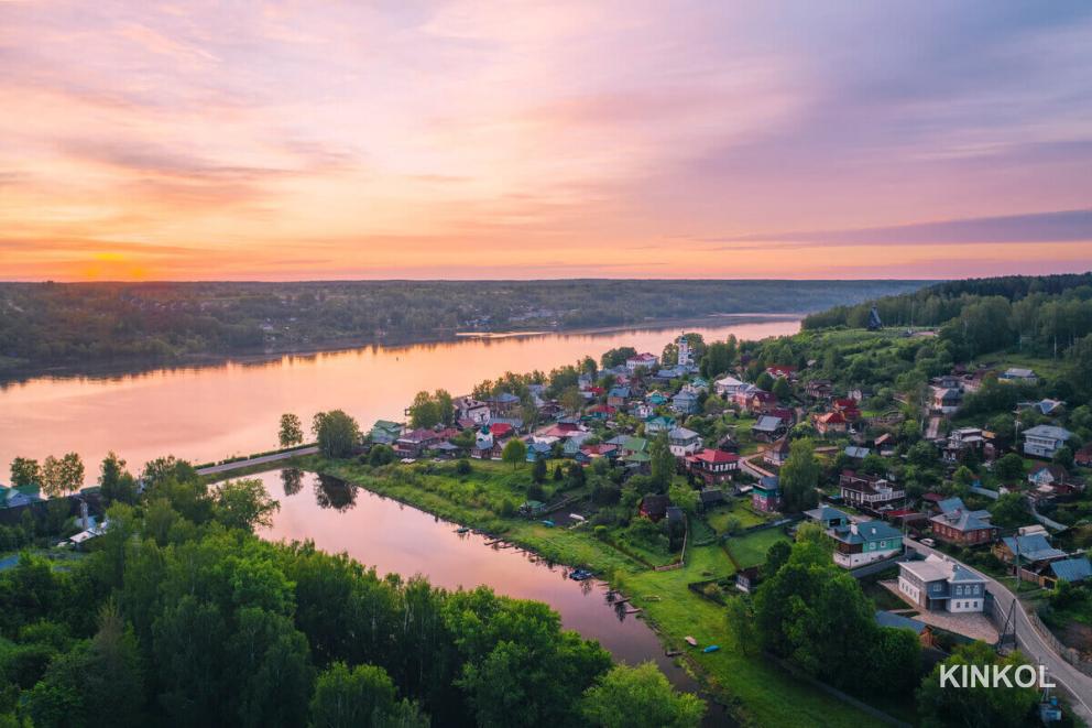 Речка Шохонка в Плёсе