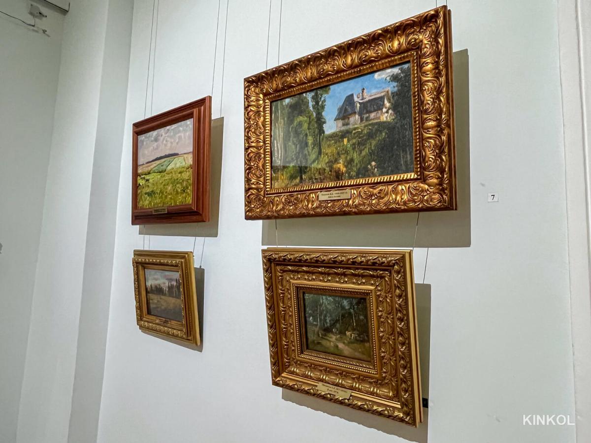 Картины из второго зала в Музее пейзажа в Плёсе