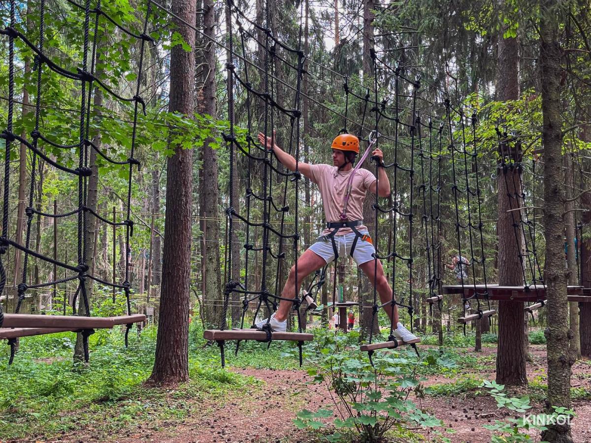 Верёвочные трассы в экопарке «Иволга» в Плёсе