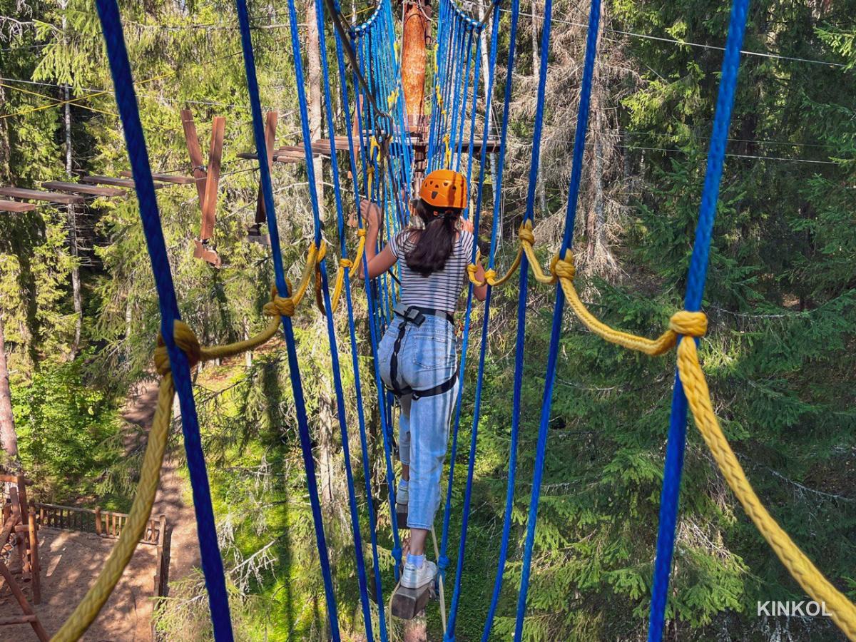Красная трасса в одном из самых высоких мест