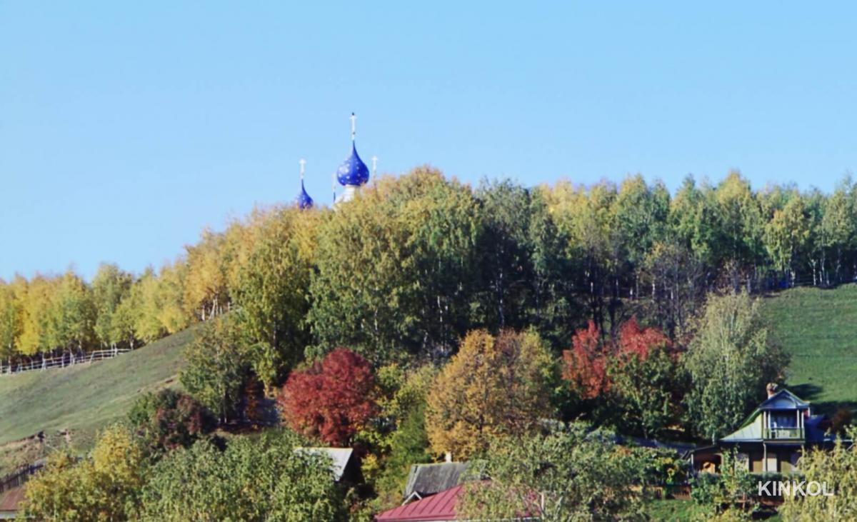 Фрагмент фотографии С. М. Прокудина-Горского. «Плёс. Вид на городище с главным собором»