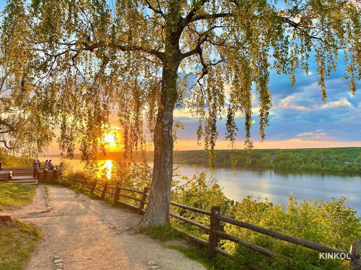 Закат на Соборной горе в Плёсе