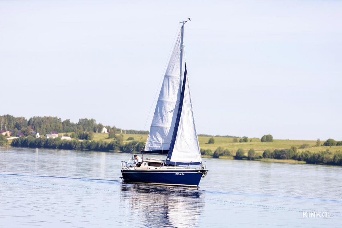 Парусная яхта Corleonis