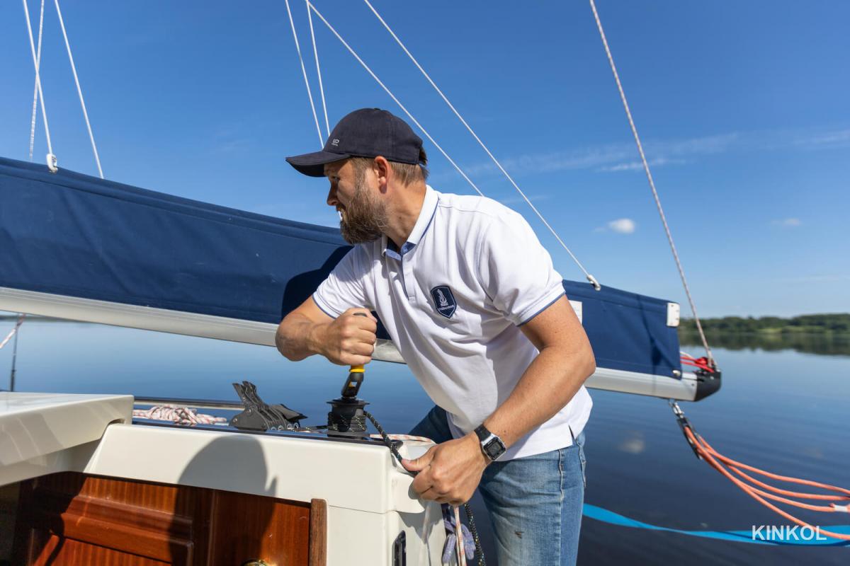 Парусная яхта Corleonis