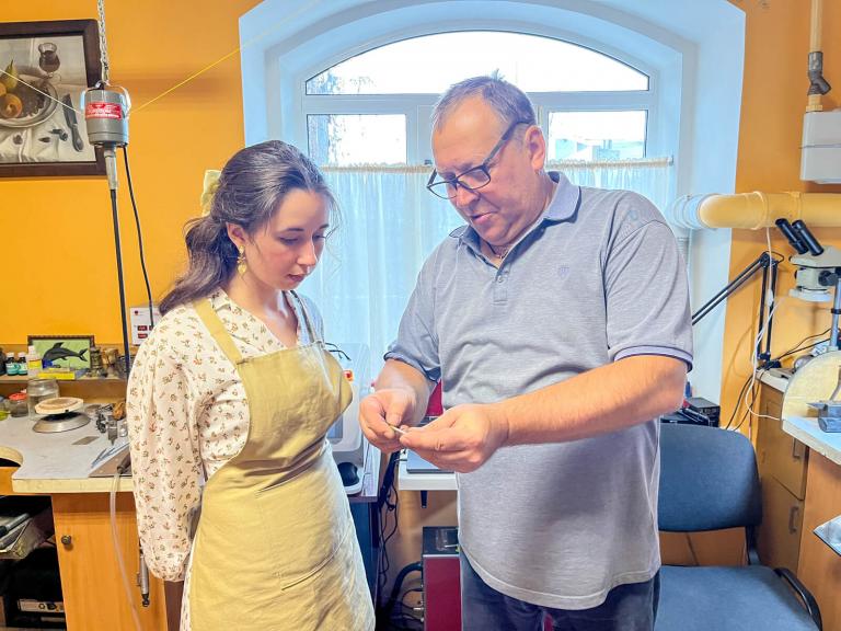 德米特里·戈卢别夫的珠宝大师班