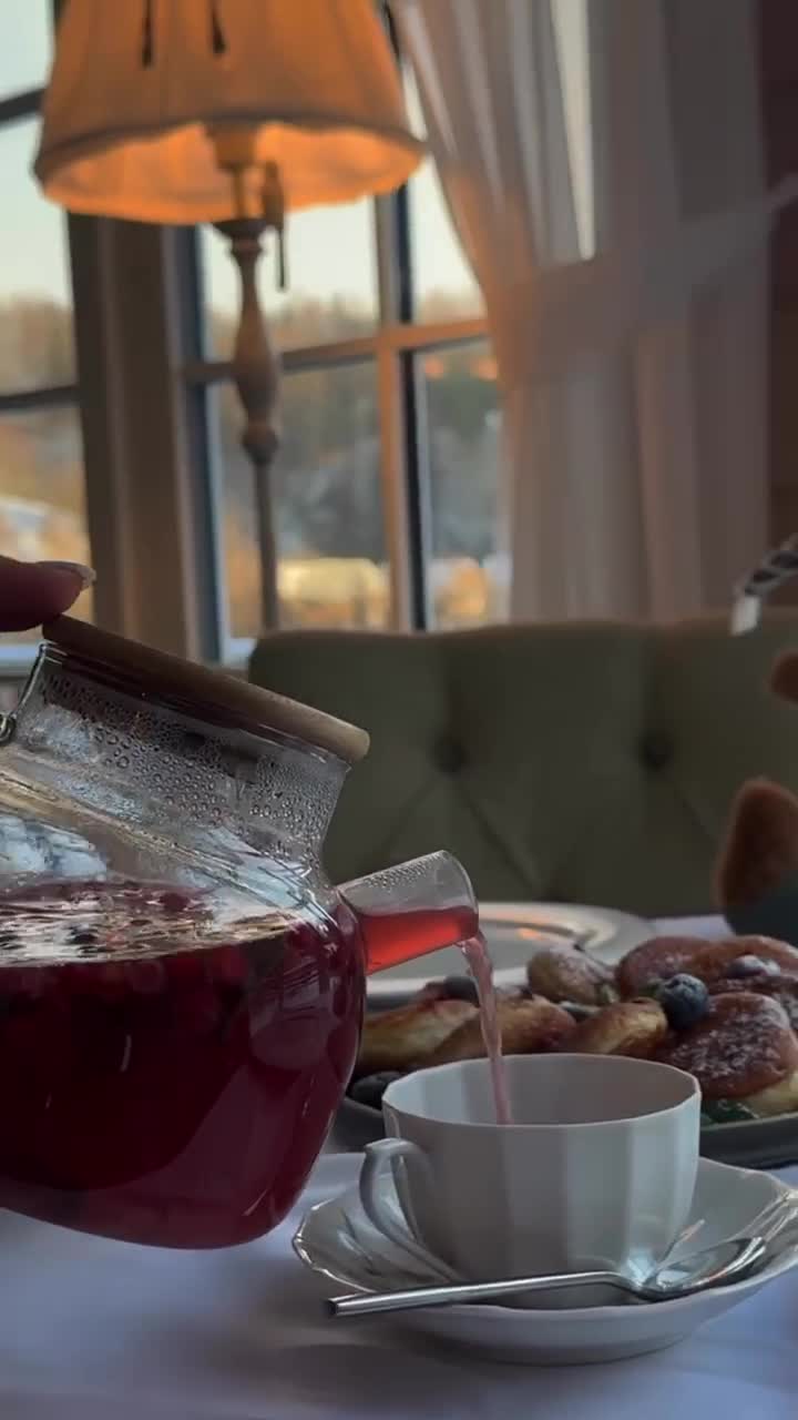 Courte vidéo sur « Restaurant à « Ousadba Plios » »