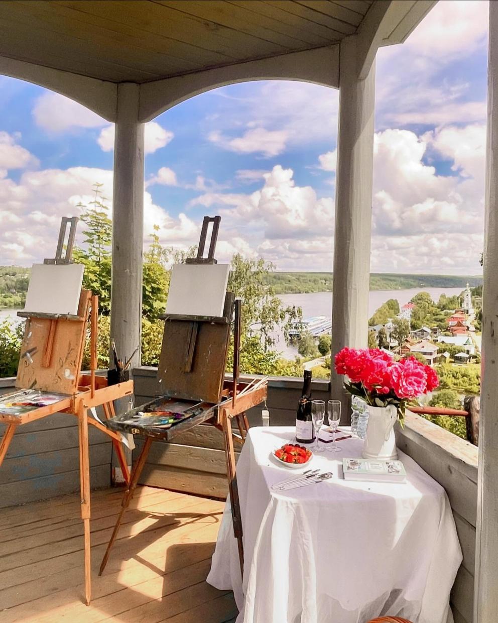 Арт-пикник — мастер-класс по живописи с бокалом шампанского