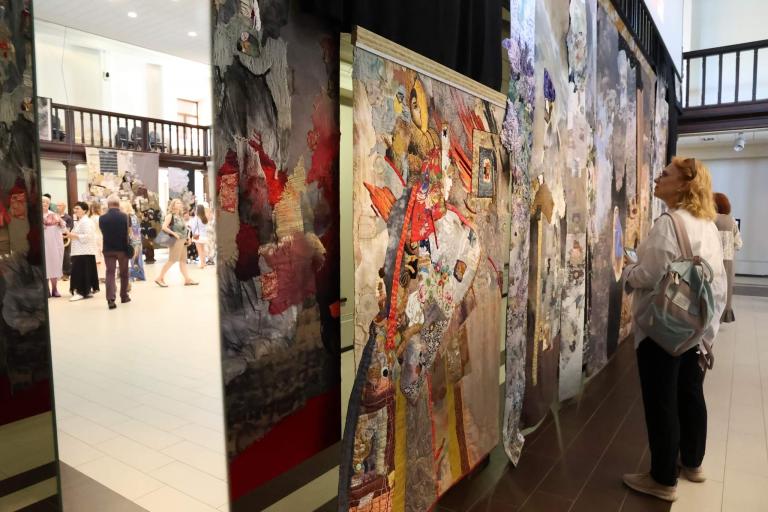 Выставка «Любовь текстильная»