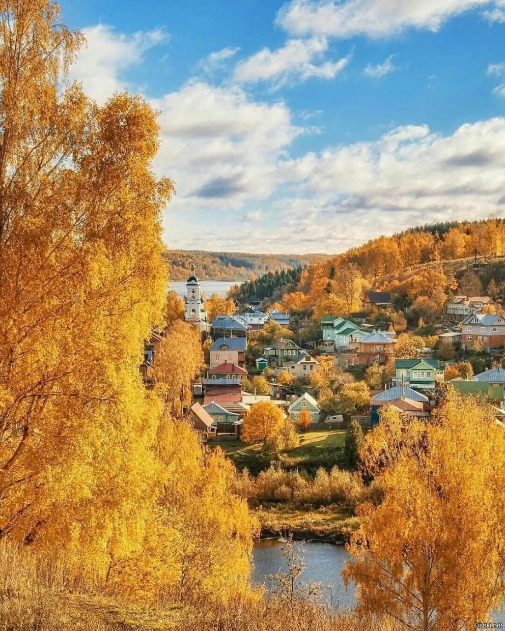 Вид на Плёс с Соборной горы