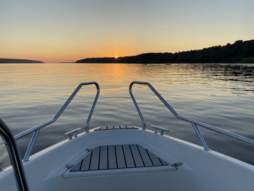 Катер «Sting»