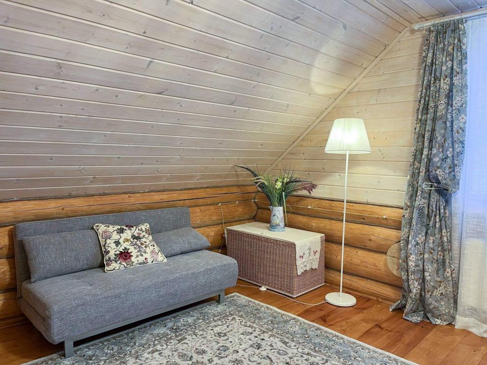 位于维戈洛沃村的带桑拿房的房子