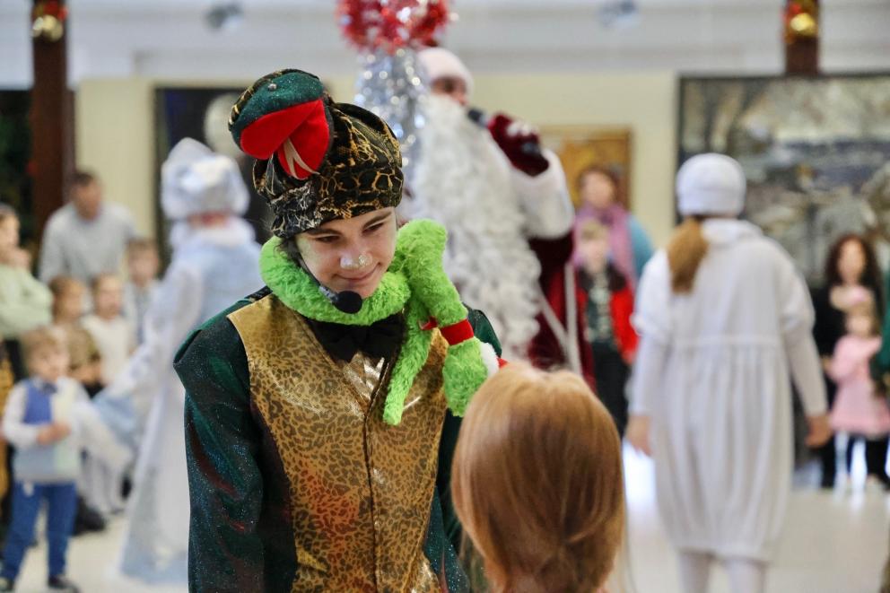 Новогодняя ёлка для детей